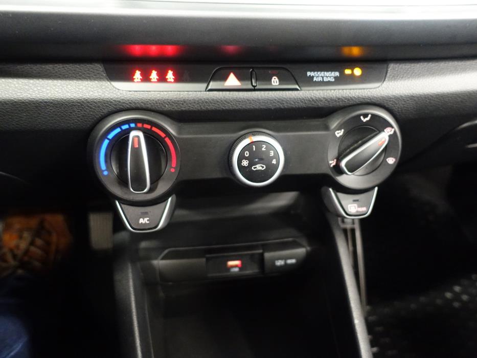 KIA Rio 2023