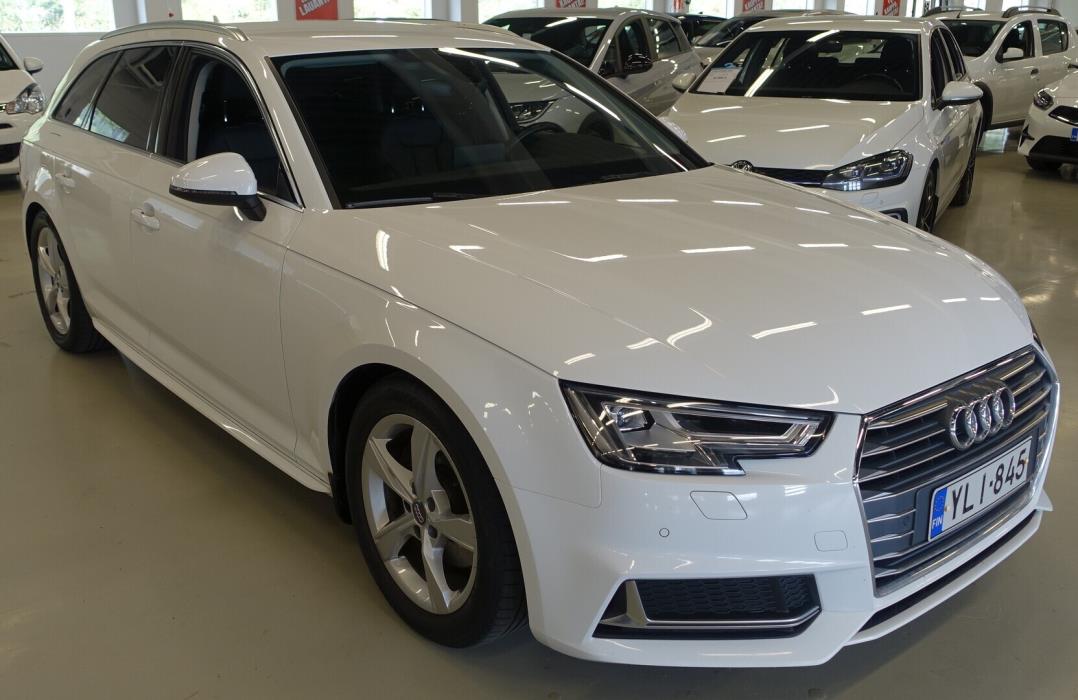 AUDI A4 2019