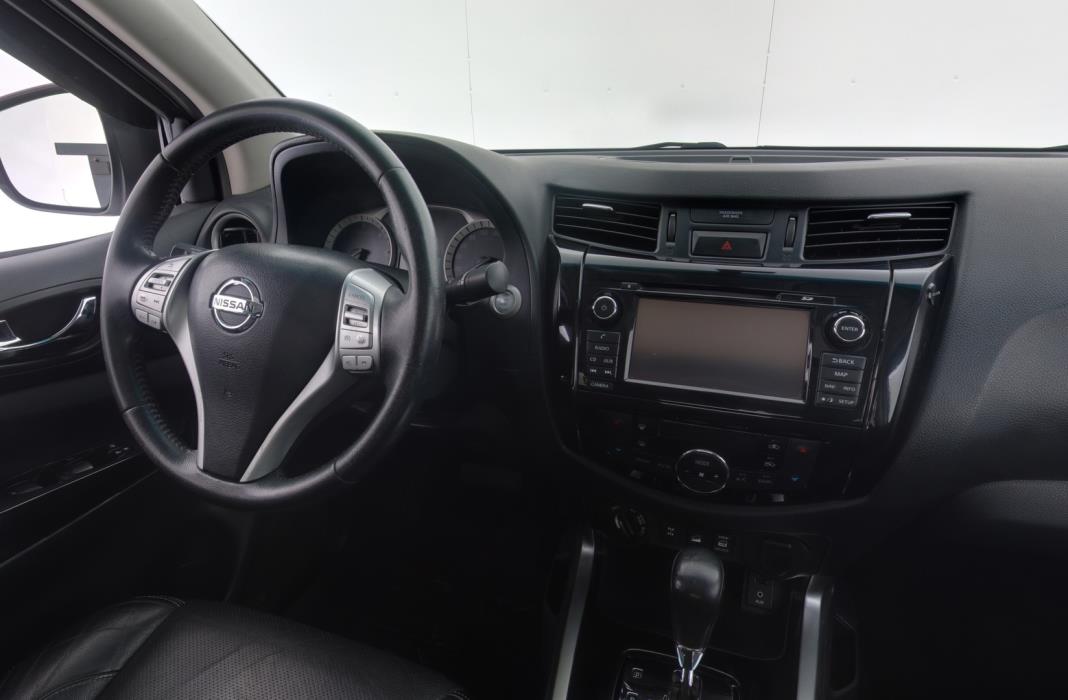 NISSAN Navara 2018