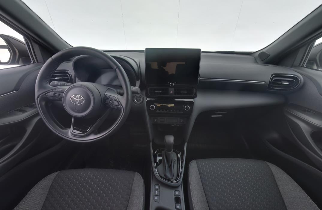 TOYOTA Yaris Cross 2024