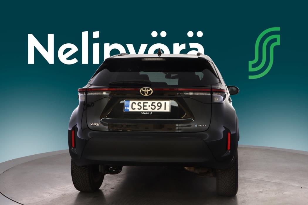 TOYOTA Yaris Cross 2024