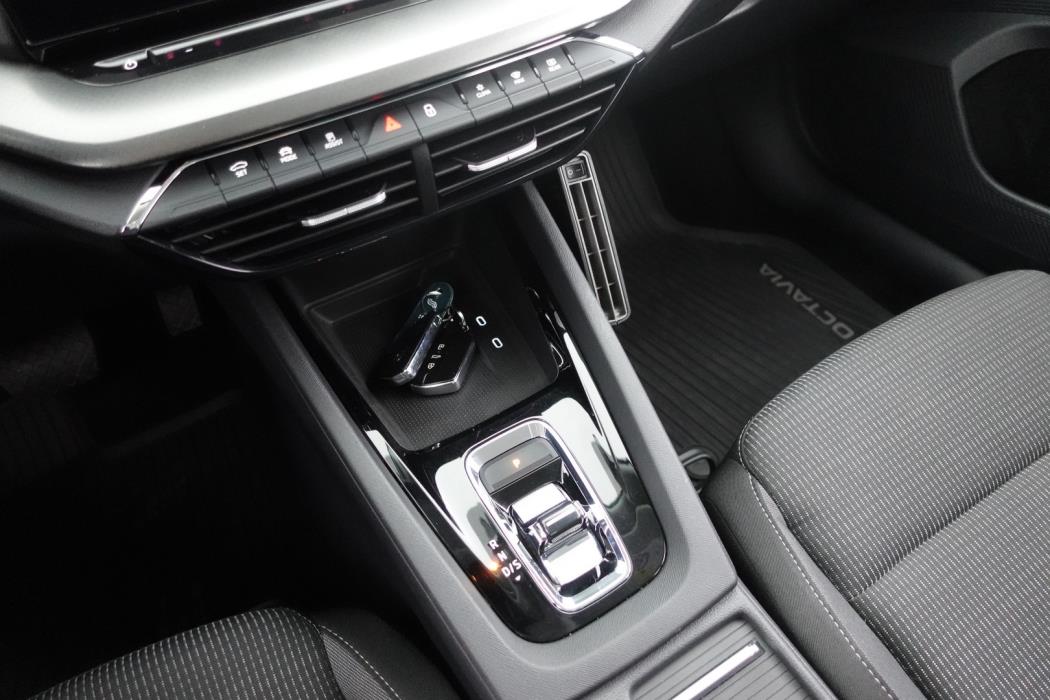 SKODA Octavia 2021