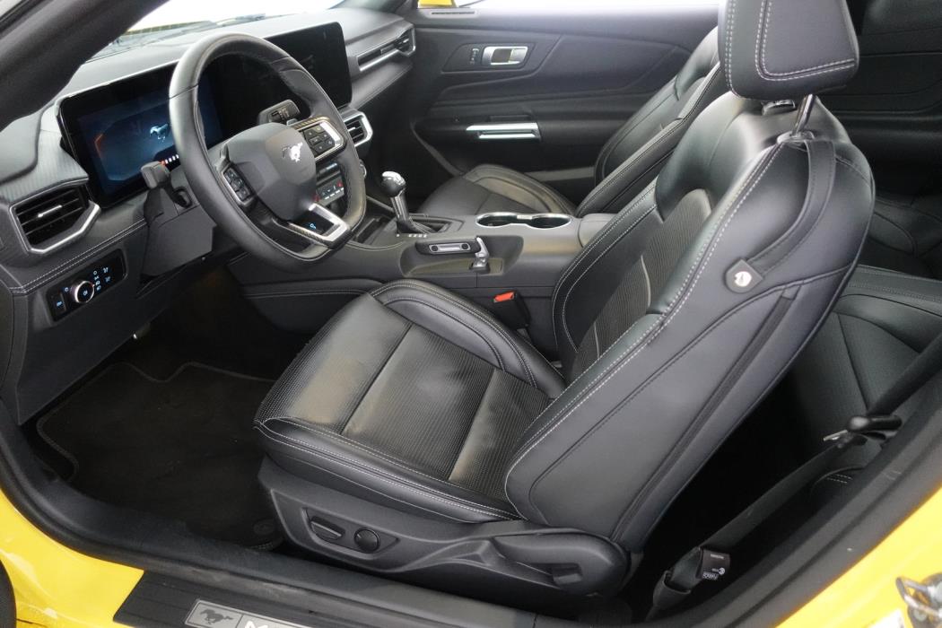 FORD Mustang 2024