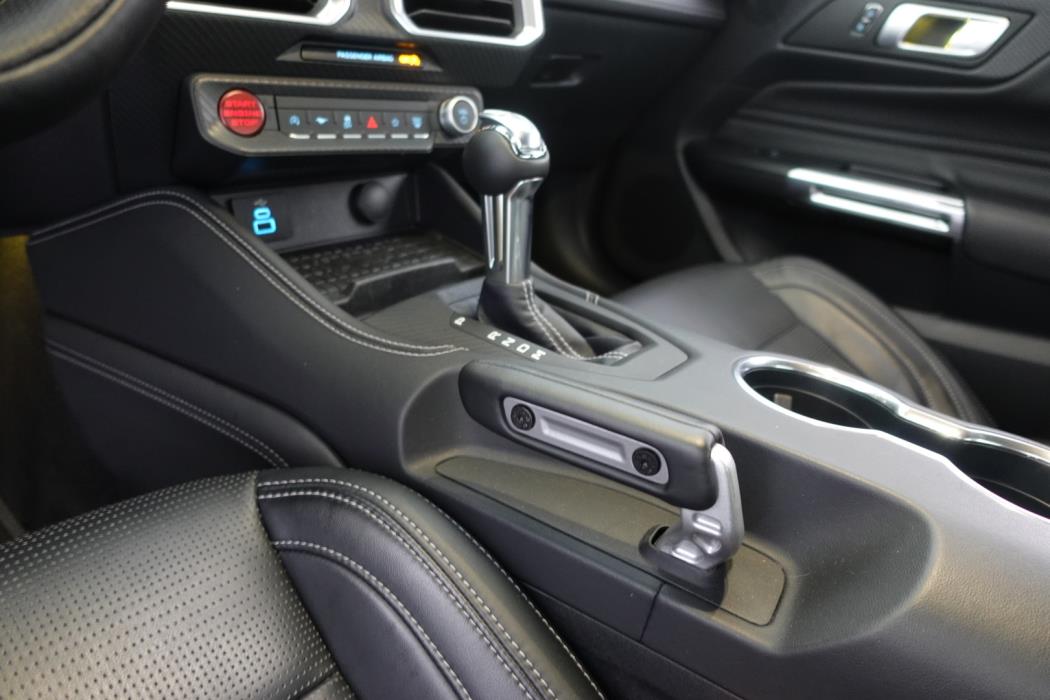 FORD Mustang 2024