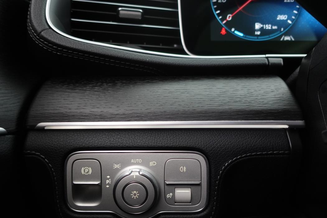 MERCEDES-BENZ GLE 2023