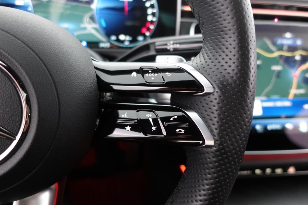 MERCEDES-BENZ E 2023