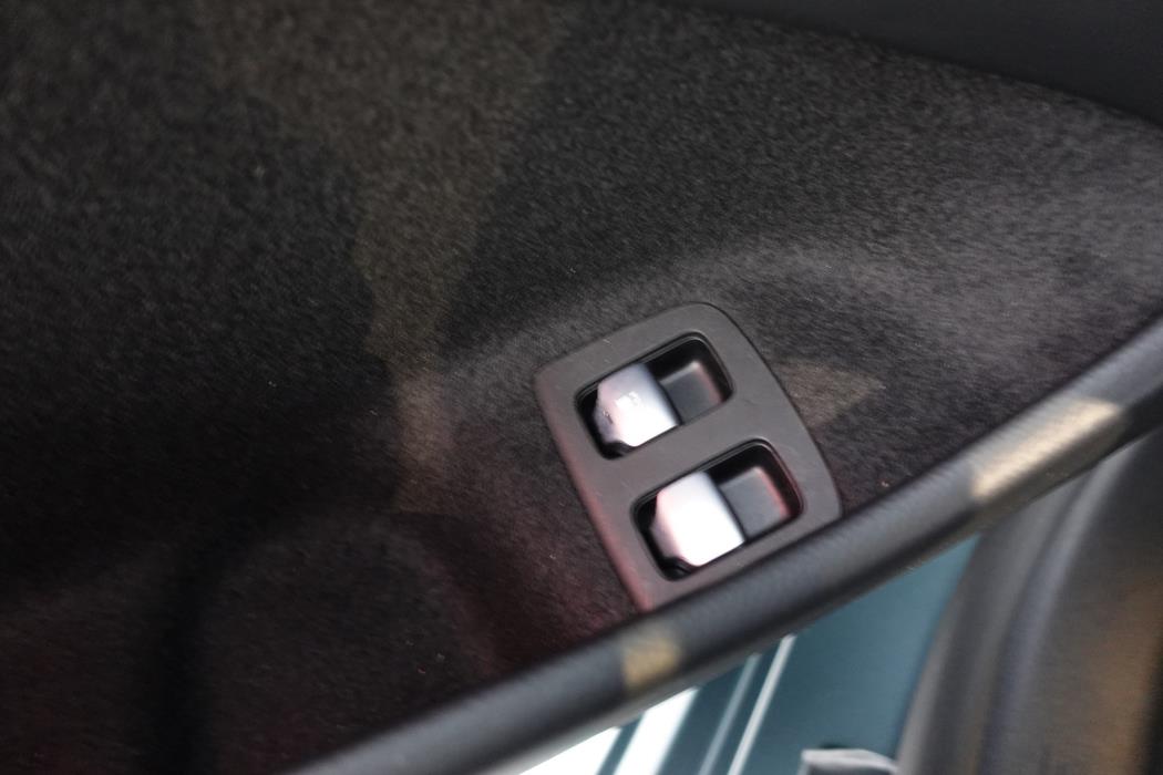 MERCEDES-BENZ E 2023