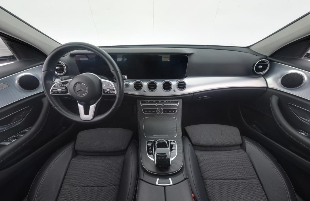 MERCEDES-BENZ E 2020
