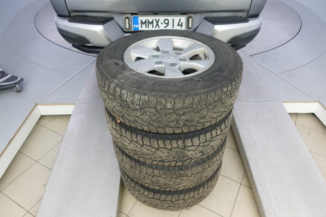 MITSUBISHI L200 2017