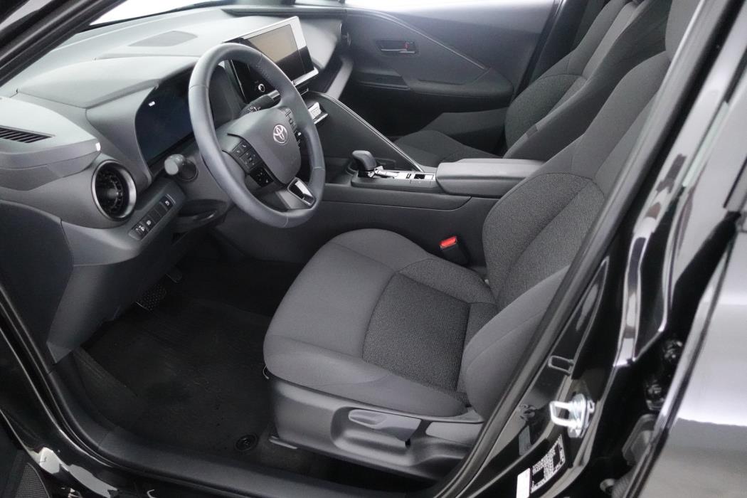 TOYOTA C-HR 2024