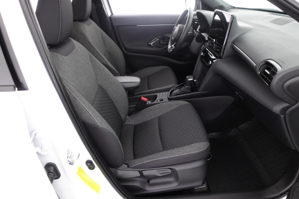 TOYOTA Yaris Cross 2024