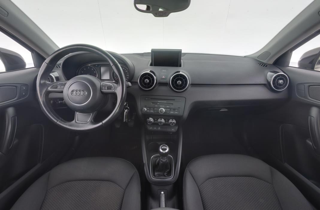 AUDI A1 2011