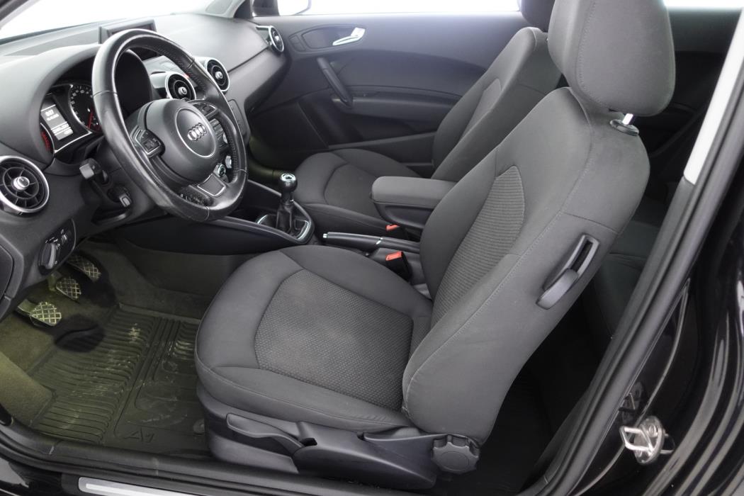 AUDI A1 2011
