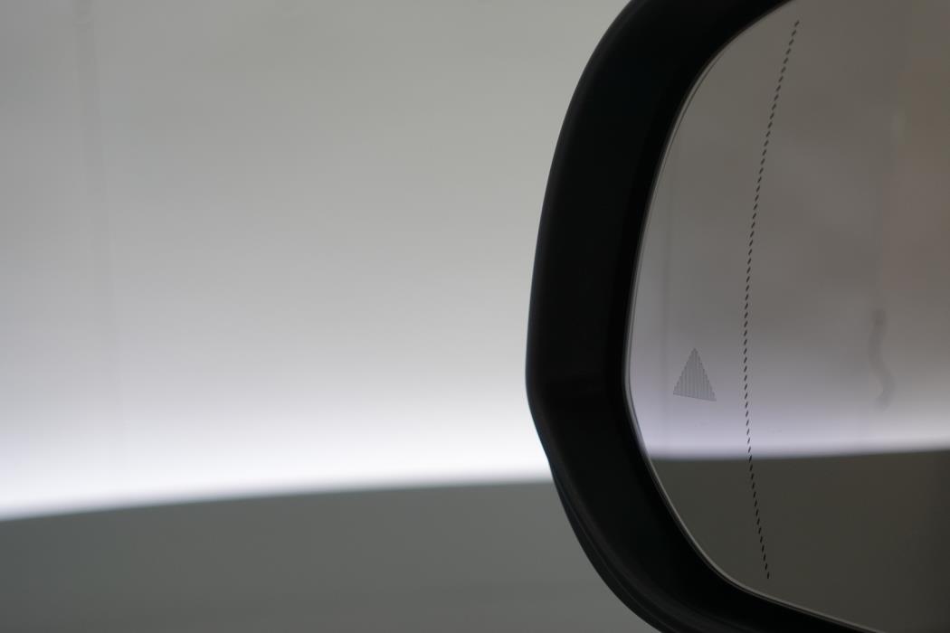 MERCEDES-BENZ EQE 2024