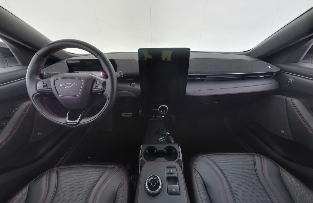 FORD Mustang Mach-E 2021