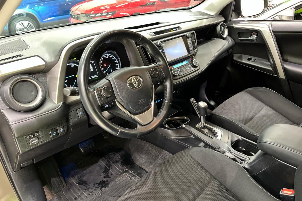 TOYOTA RAV4 2016