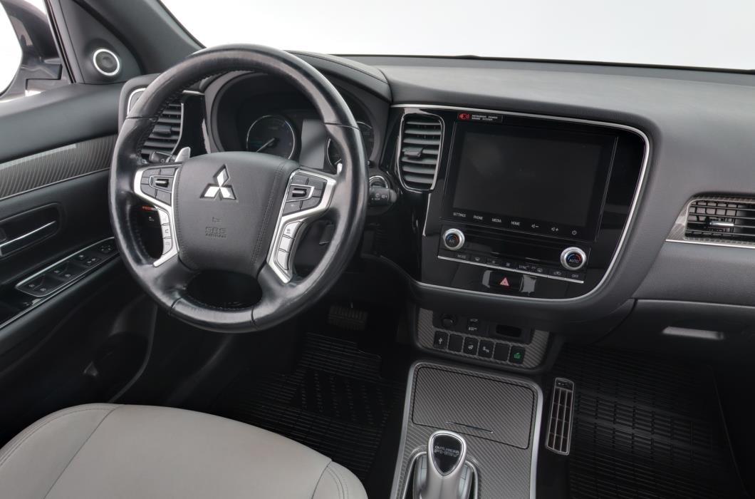 MITSUBISHI Outlander PHEV 2019