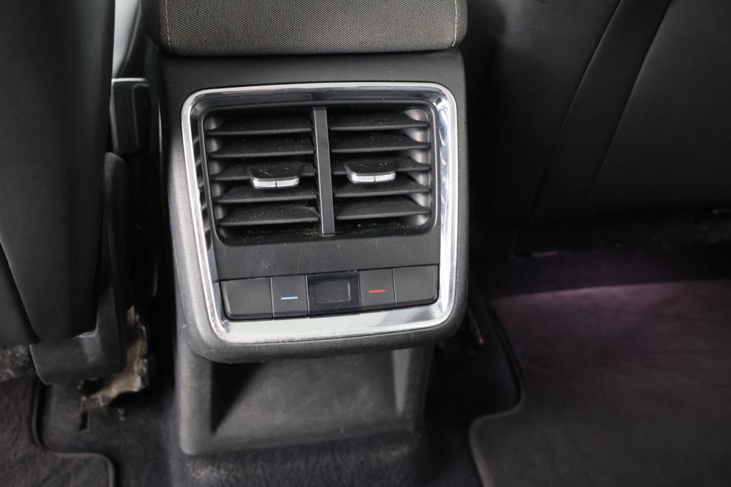 SKODA Enyaq 2021