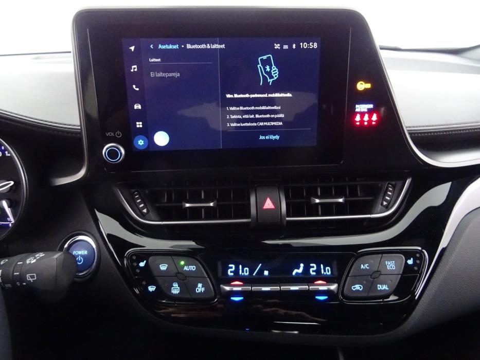 TOYOTA C-HR 2024