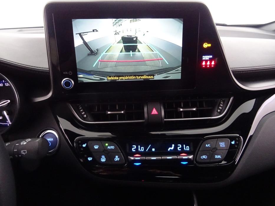 TOYOTA C-HR 2024