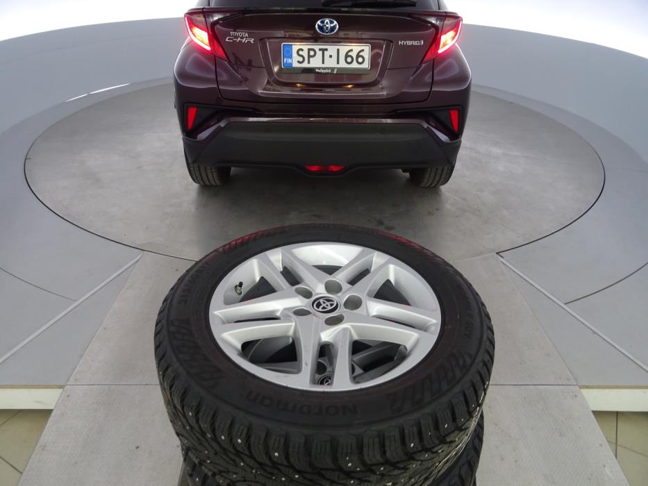TOYOTA C-HR 2024