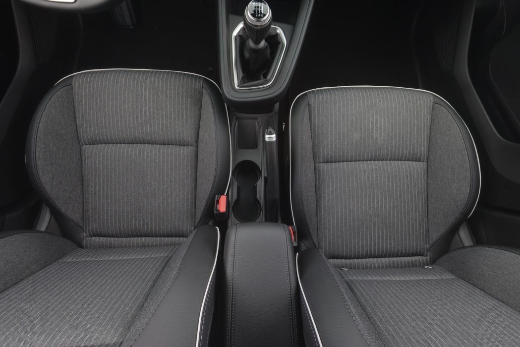 MITSUBISHI Colt 2025