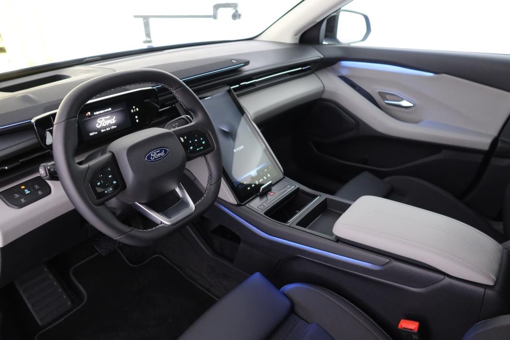 FORD Explorer 2025