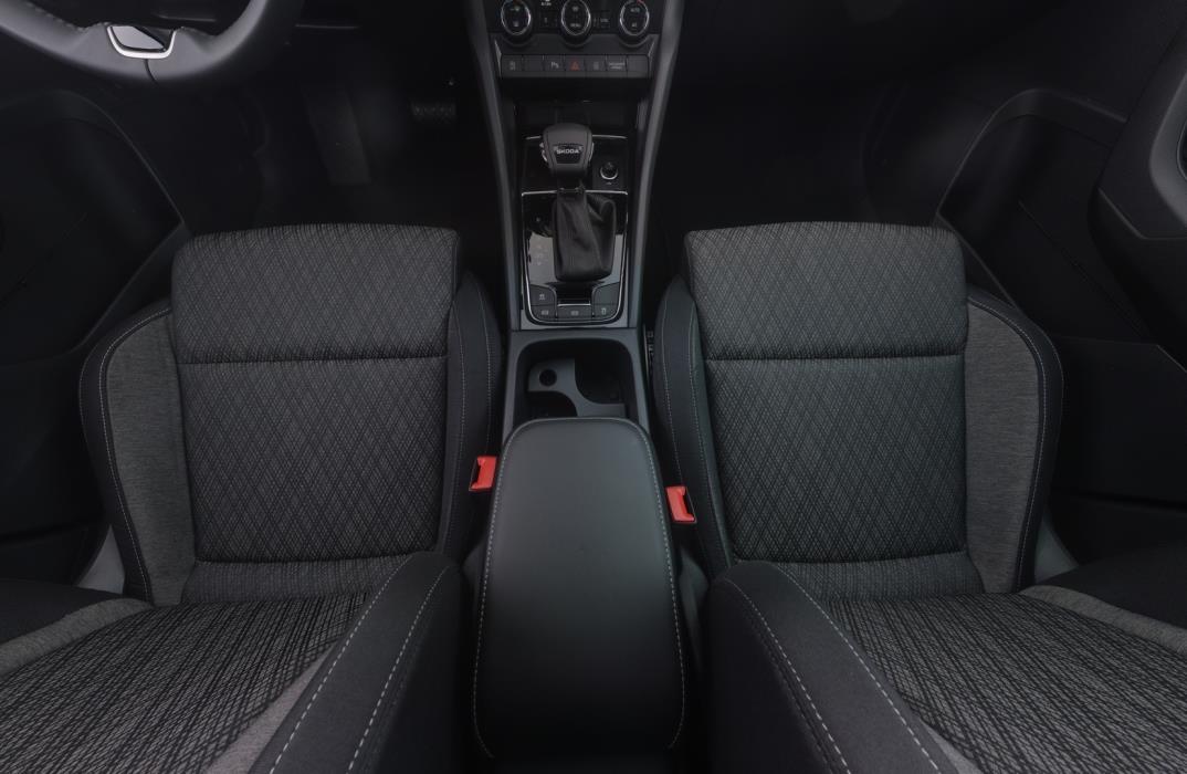 SKODA Karoq 2025