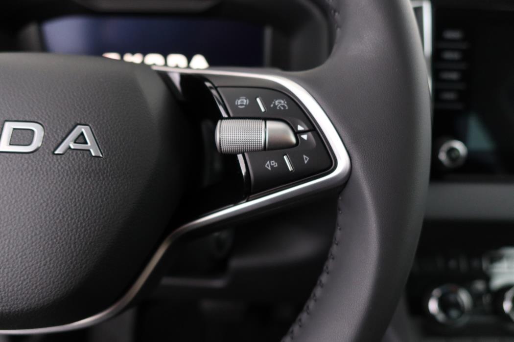 SKODA Karoq 2025