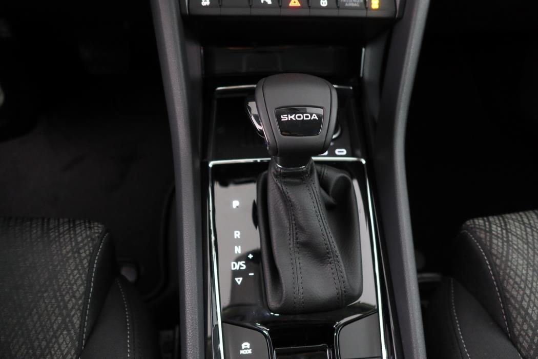 SKODA Karoq 2025