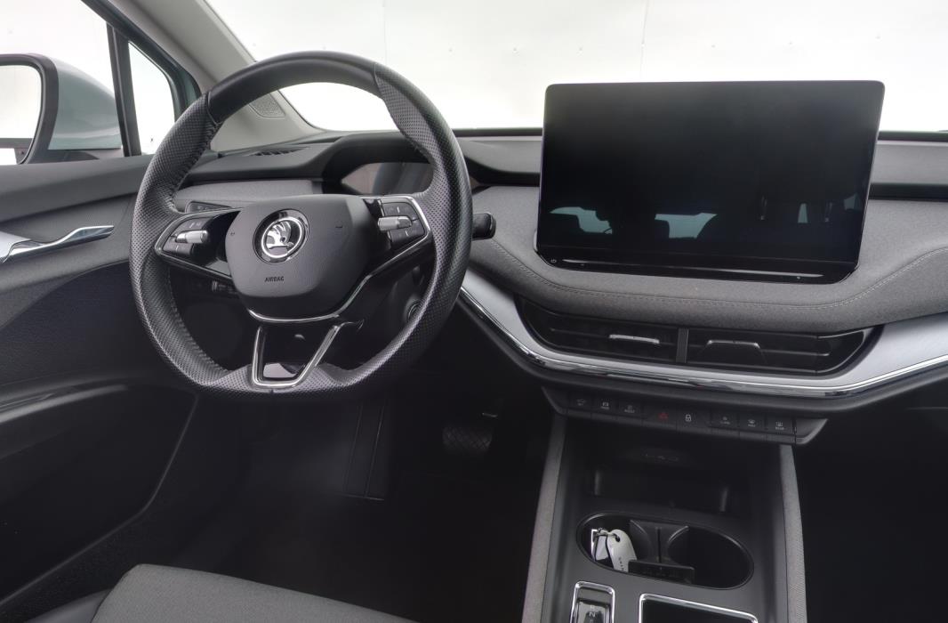 SKODA Enyaq 2023