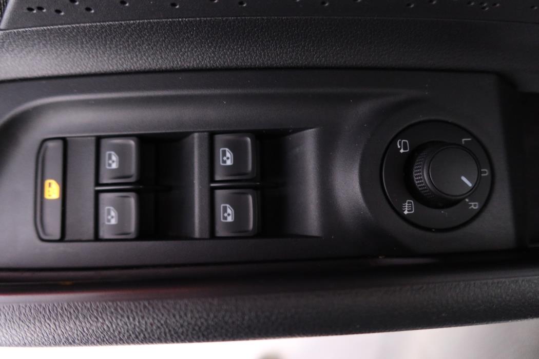 SKODA Enyaq 2023