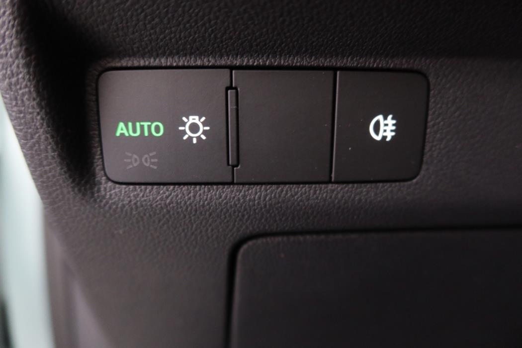 SKODA Enyaq 2023