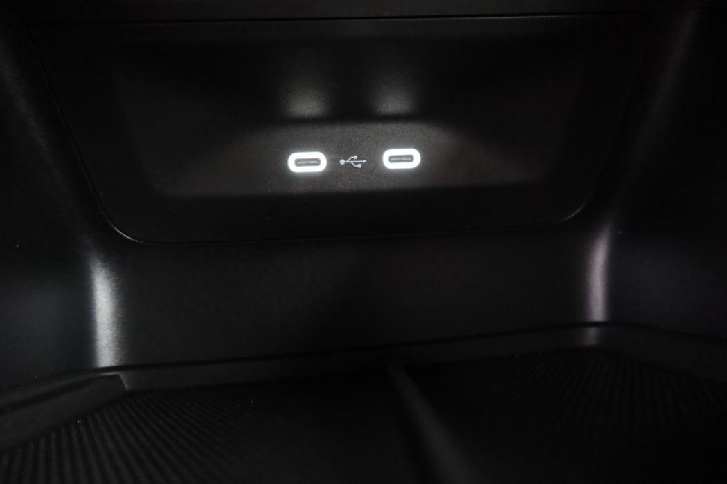 SKODA Enyaq 2023