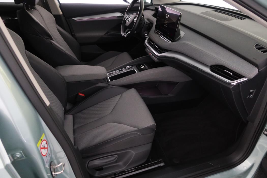 SKODA Enyaq 2023