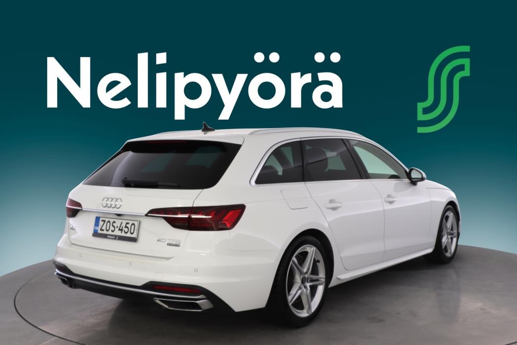 AUDI A4 2023