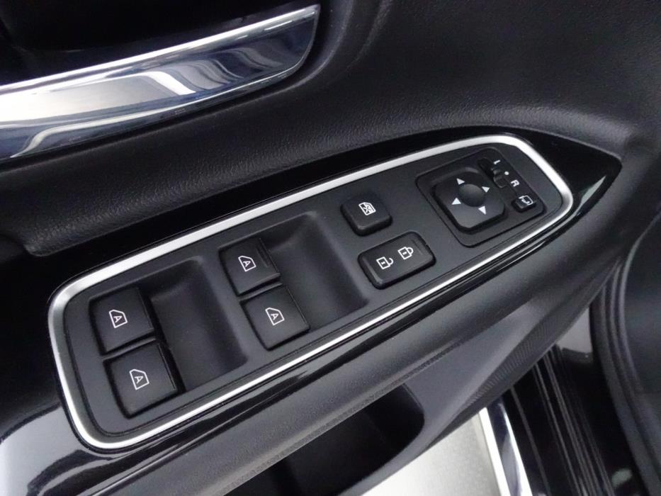 MITSUBISHI Outlander PHEV 2019