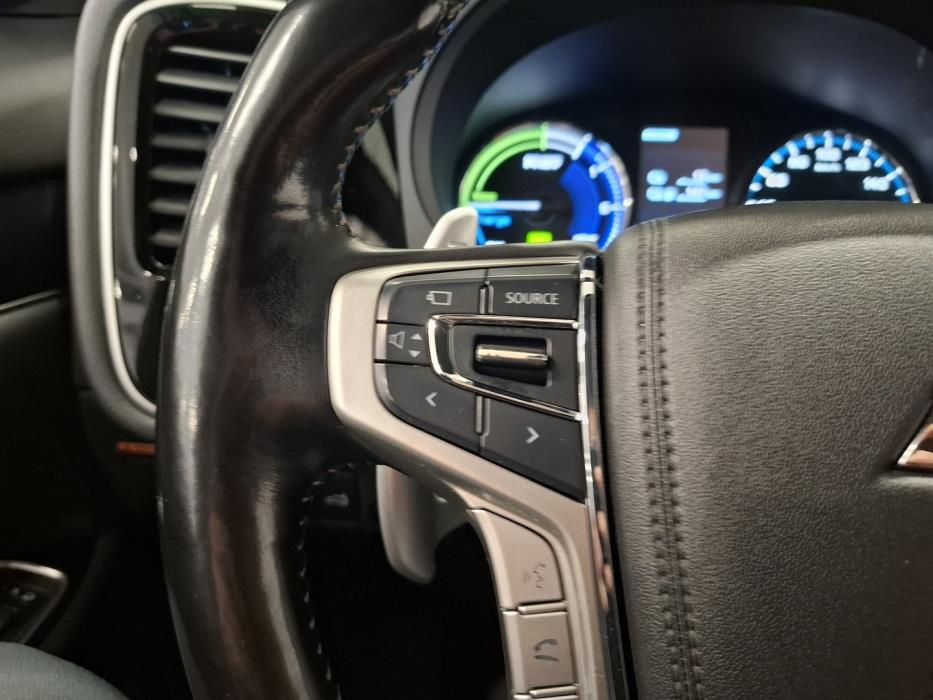 MITSUBISHI Outlander PHEV 2019