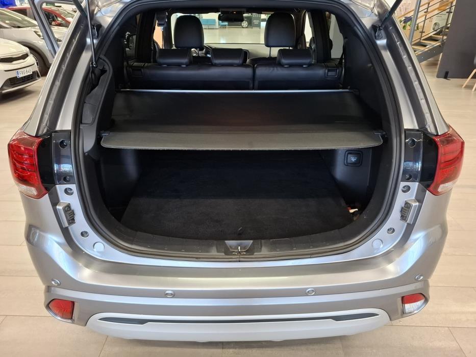 MITSUBISHI Outlander PHEV 2019