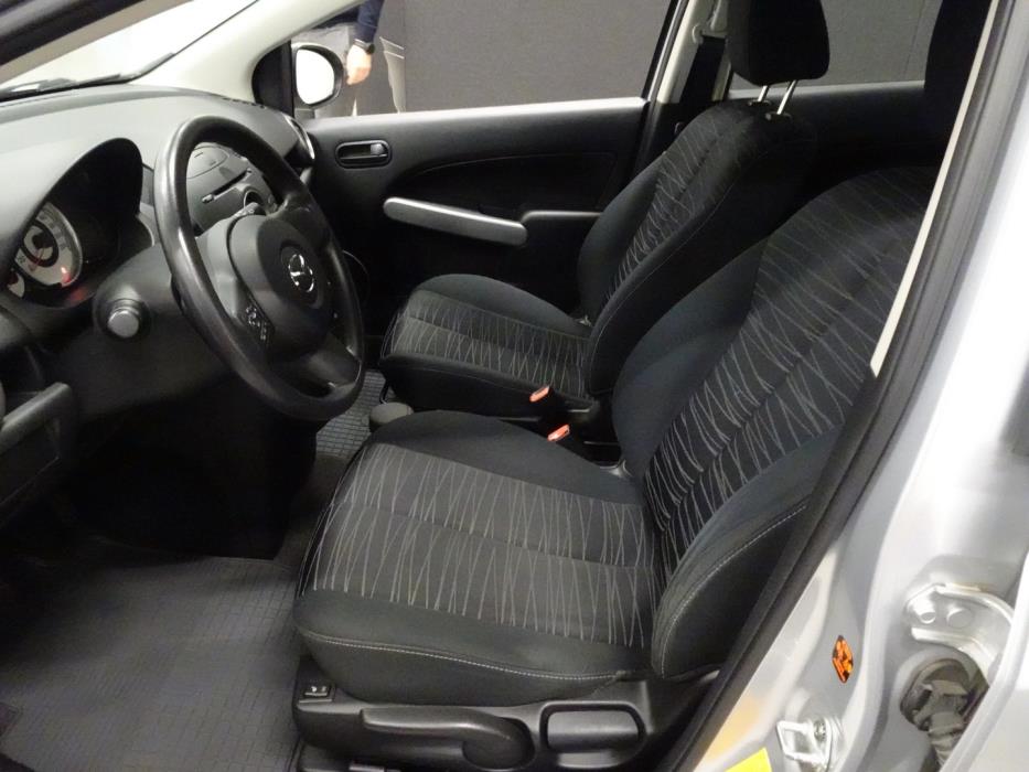 MAZDA Mazda2 2009