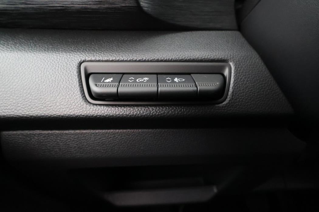 NISSAN Primastar 2025