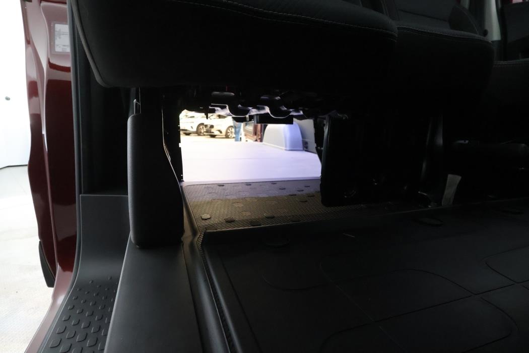 NISSAN Primastar 2025