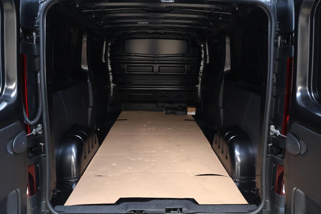 NISSAN Primastar 2024