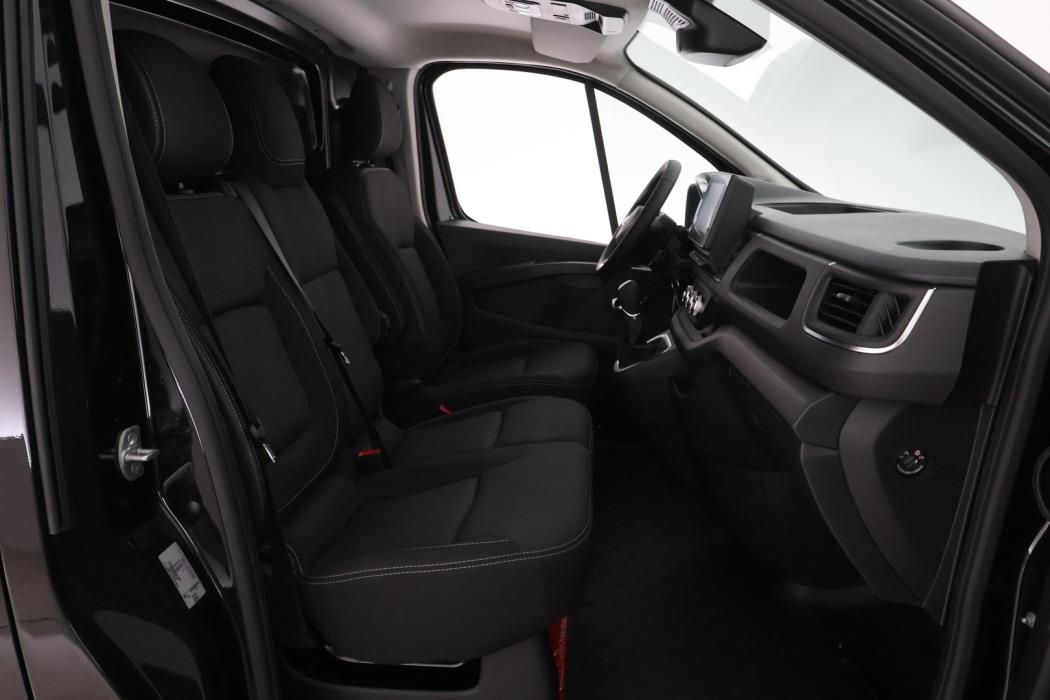 NISSAN Primastar 2024