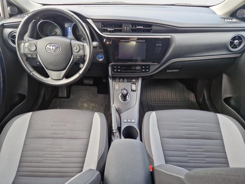 TOYOTA Auris 2017