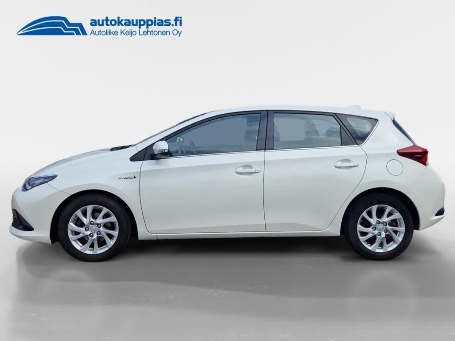 TOYOTA Auris 2017
