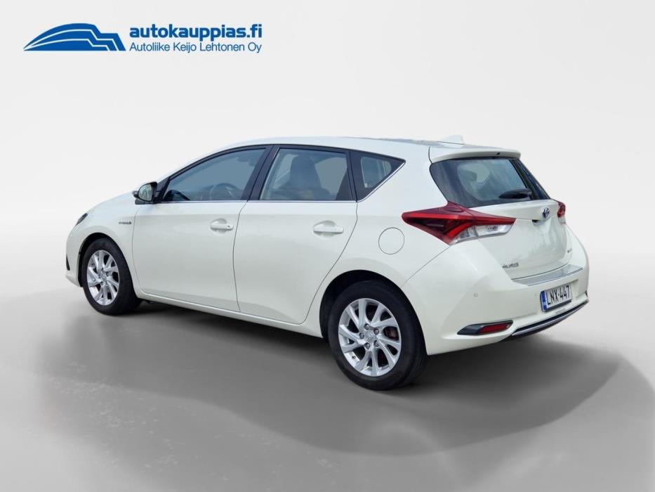 TOYOTA Auris 2017