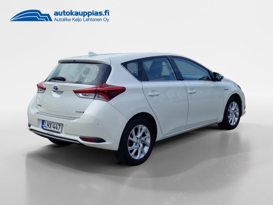 TOYOTA Auris 2017