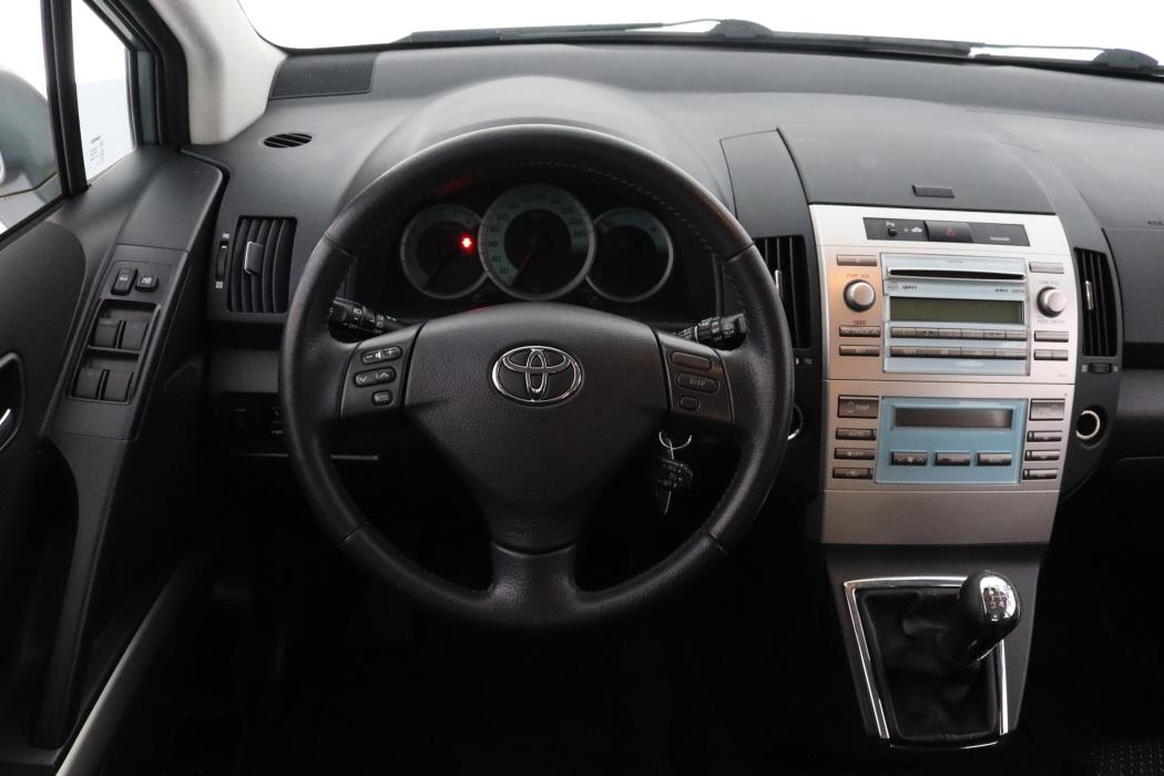 TOYOTA Corolla Verso 2008