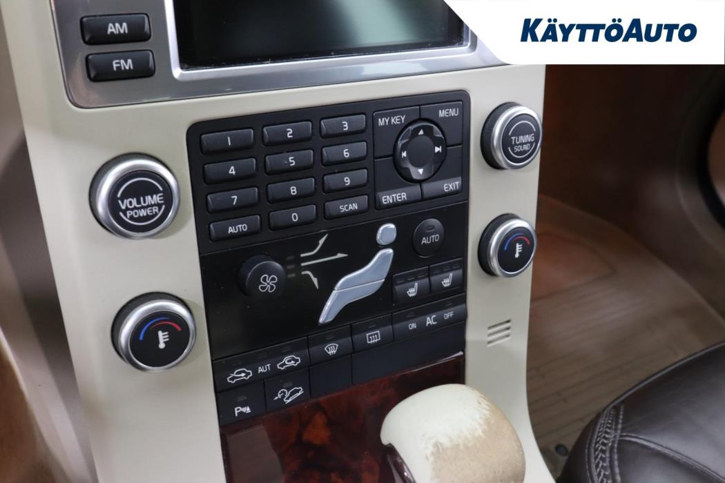 VOLVO XC70 2008